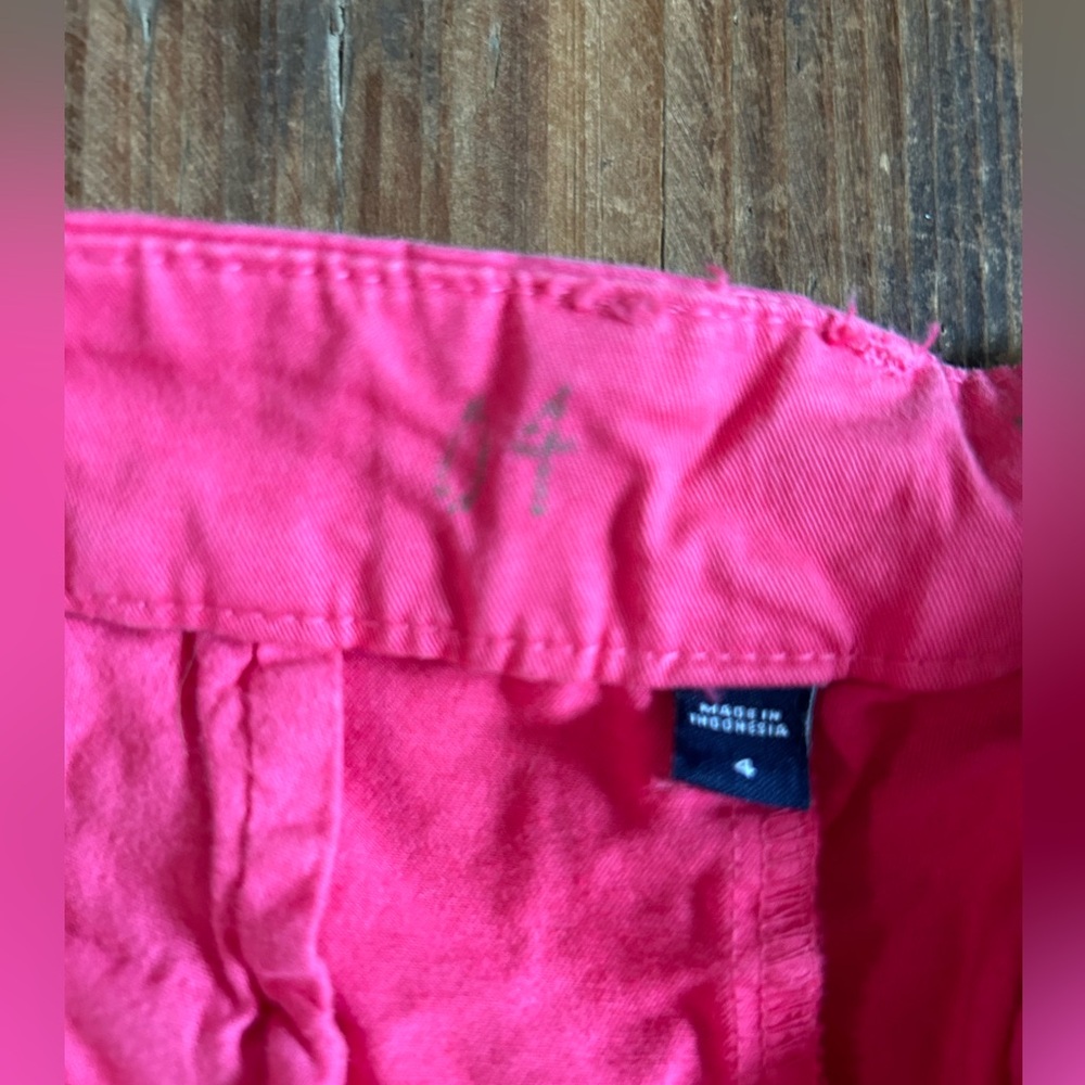 Khaki by Gap Pink Shorts - Picture 3 of 8